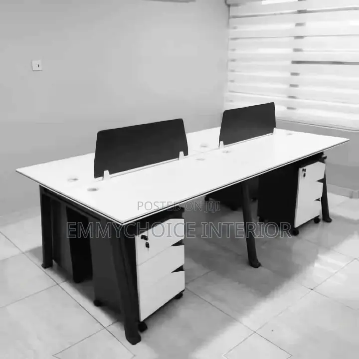 4 Person Cluster Work Station