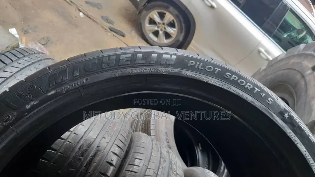 315/30r22(107 Y) Extra Load Tires/ Michelin Tyre/ Michelin Pilot Sport