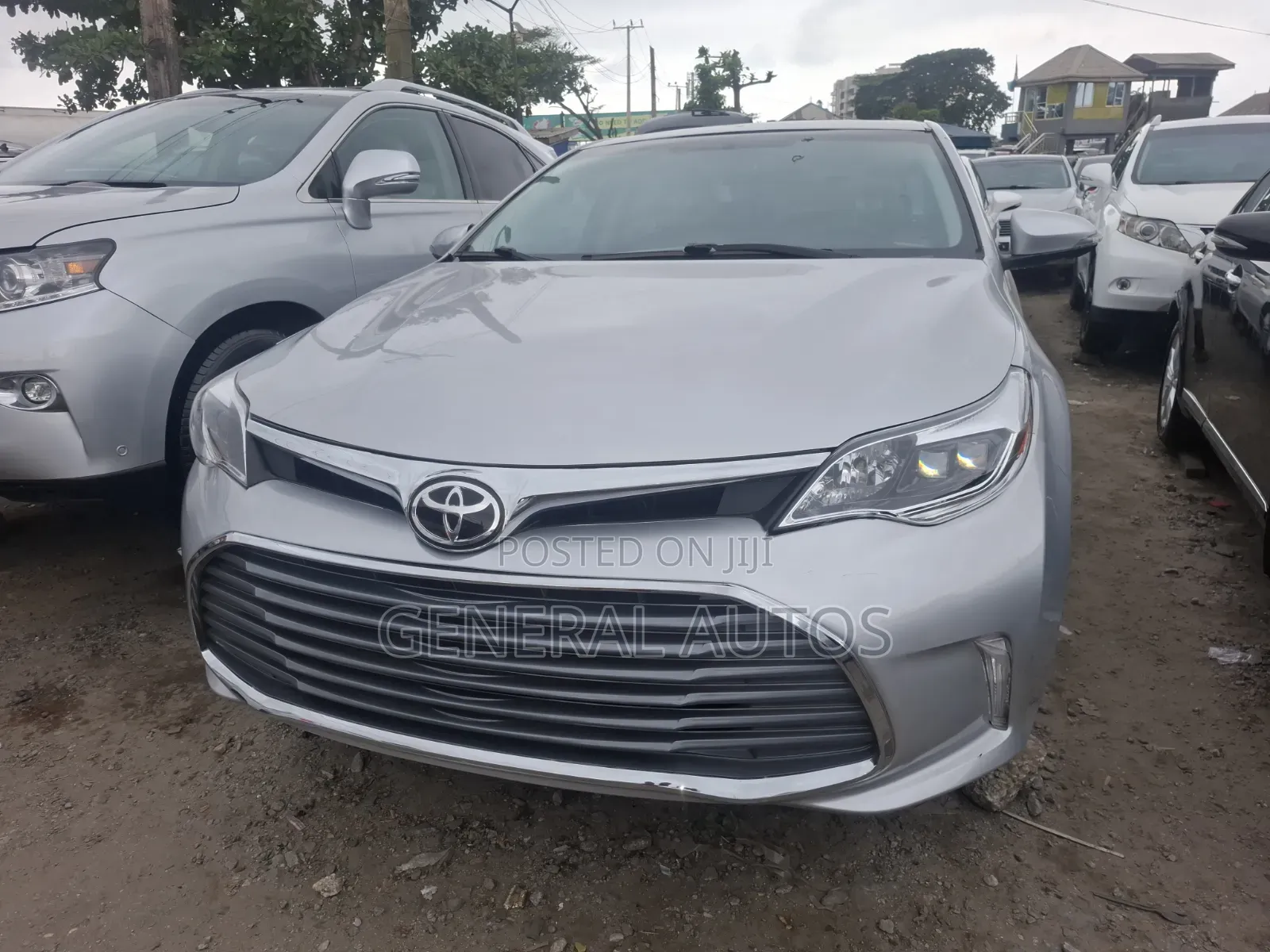 Toyota Avalon Limited 4dr Sedan (3.5L 6cyl 6A) 2014 Silver