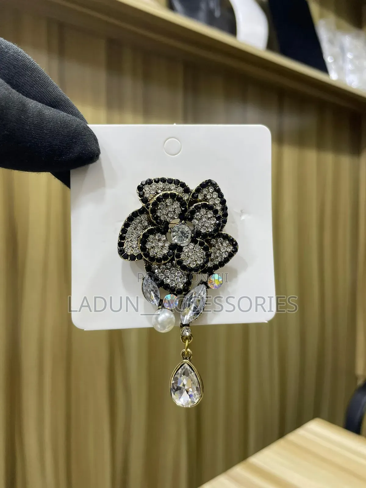 Vintage Crystal Flower Brooch