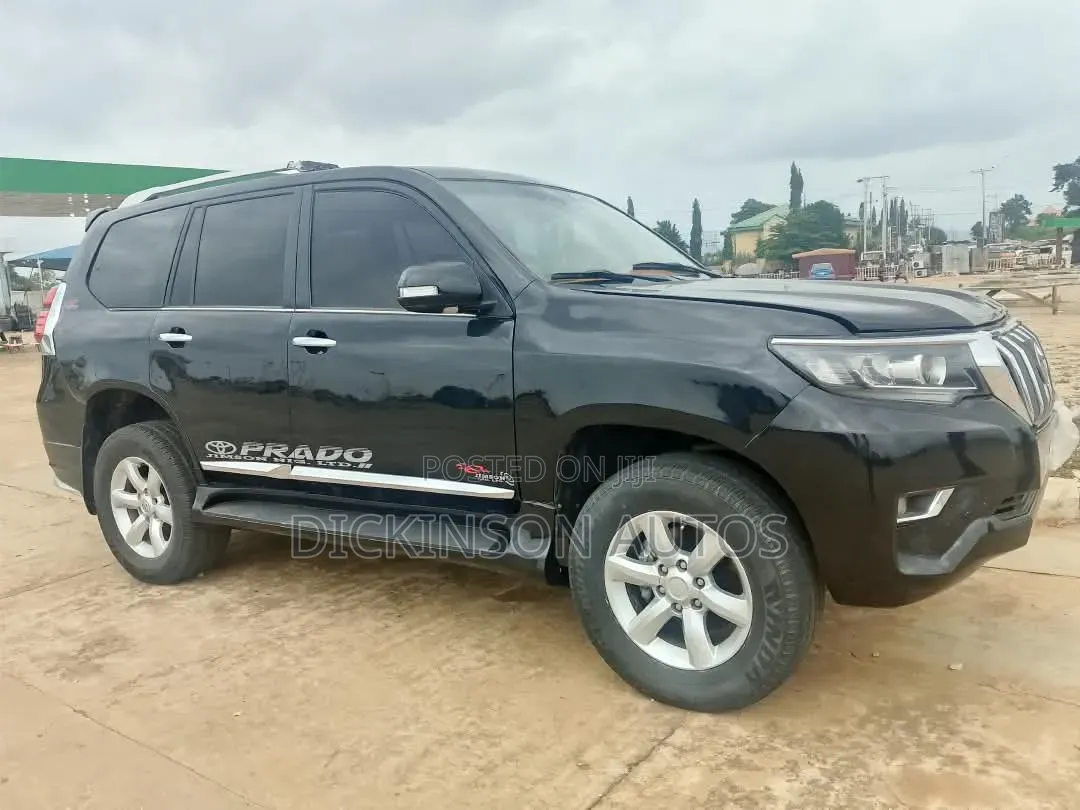 Toyota Land Cruiser 2009 Black