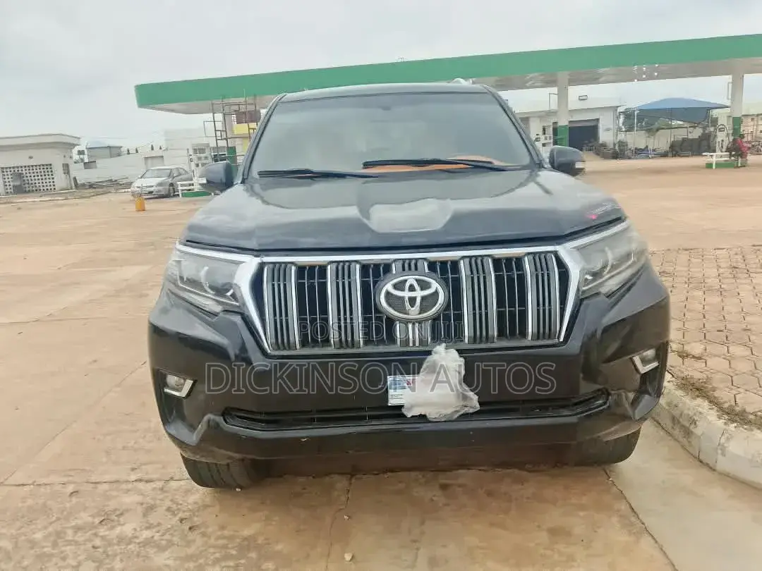 Toyota Land Cruiser 2009 Black