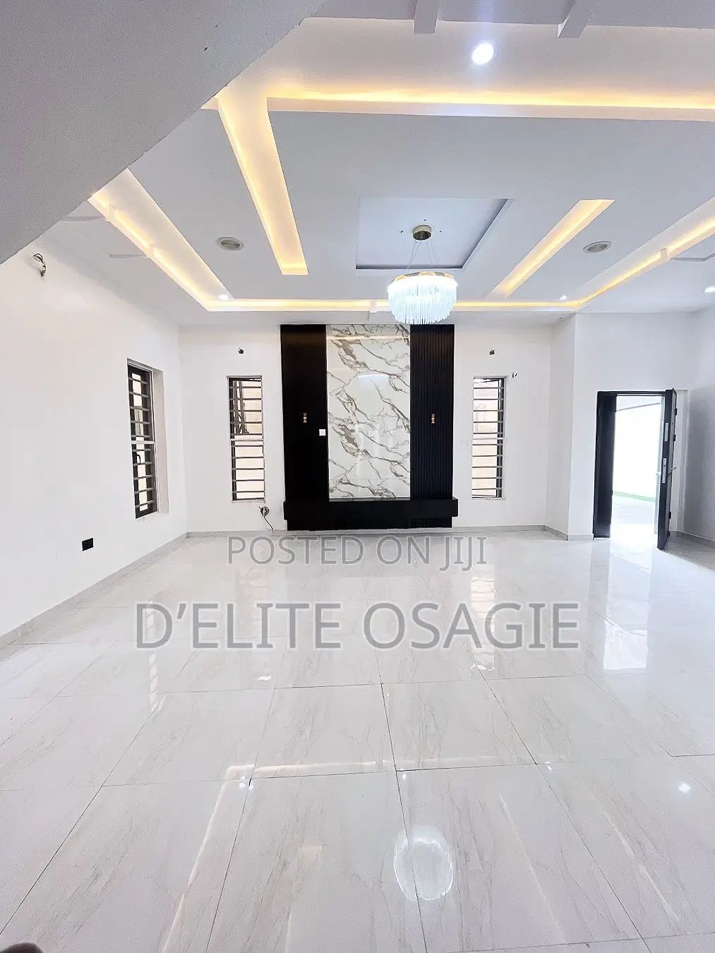 4bdrm Duplex in Agungi for sale
