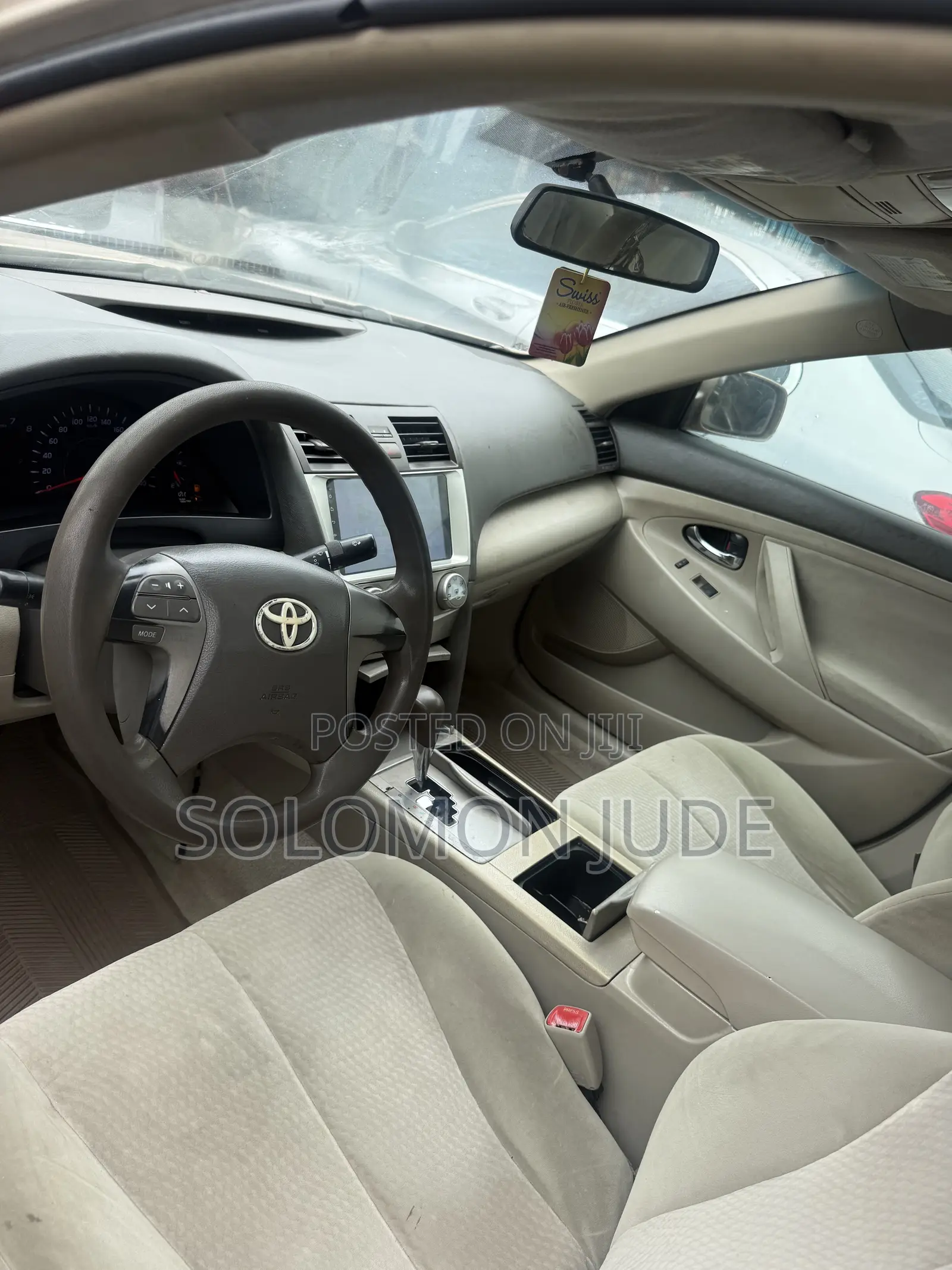Toyota Camry 2010 Gold