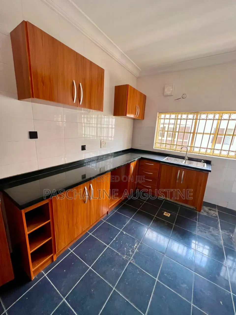 3bdrm Block of Flats in Jabi for rent