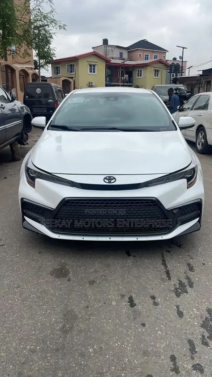 Toyota Corolla L 2022 White