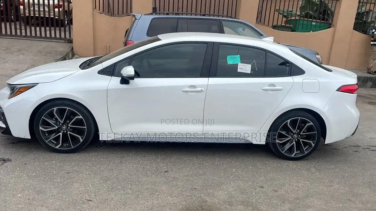 Toyota Corolla L 2022 White