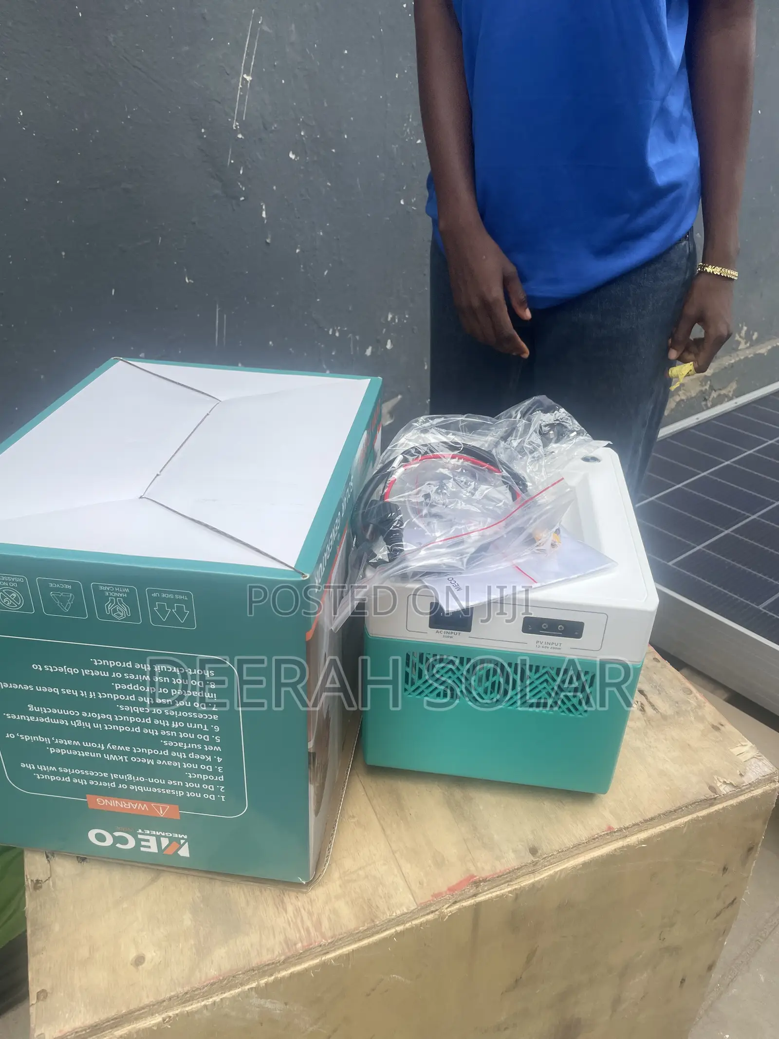 MECO 300w Solar Generator