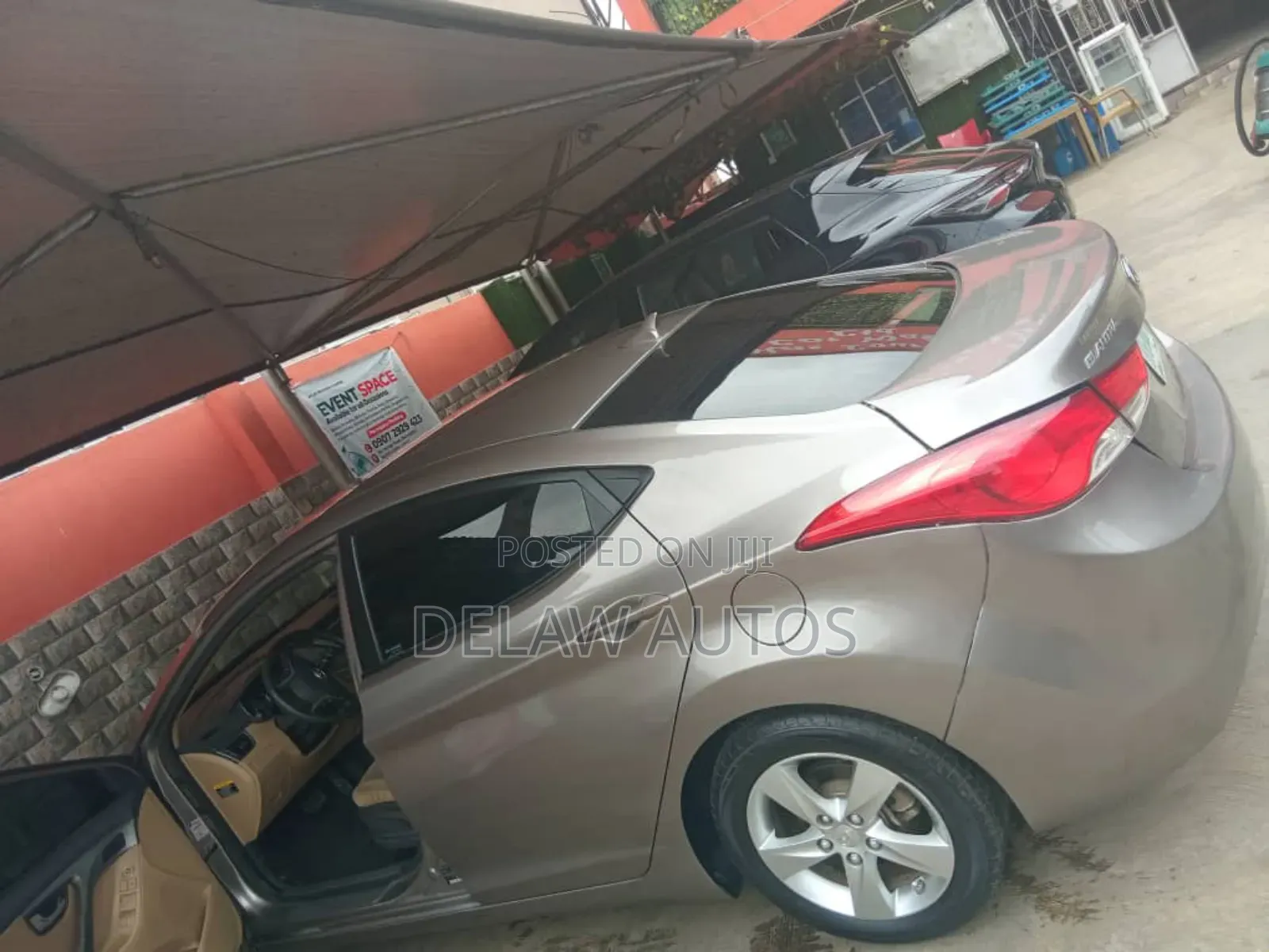 Hyundai Elantra GLS Sedan FWD (1.8L 4cyl 6A) 2013 Gray