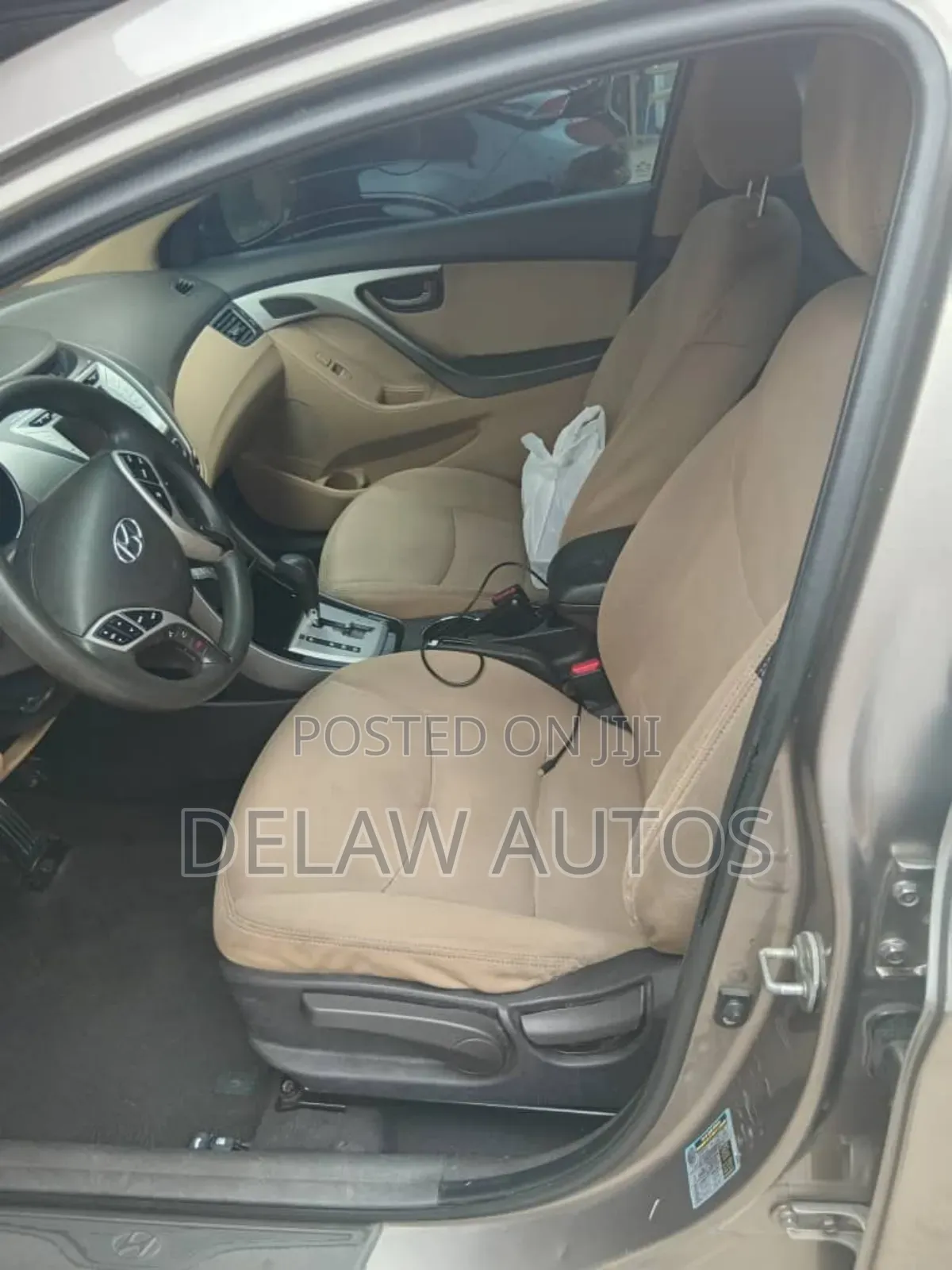 Hyundai Elantra GLS Sedan FWD (1.8L 4cyl 6A) 2013 Gray