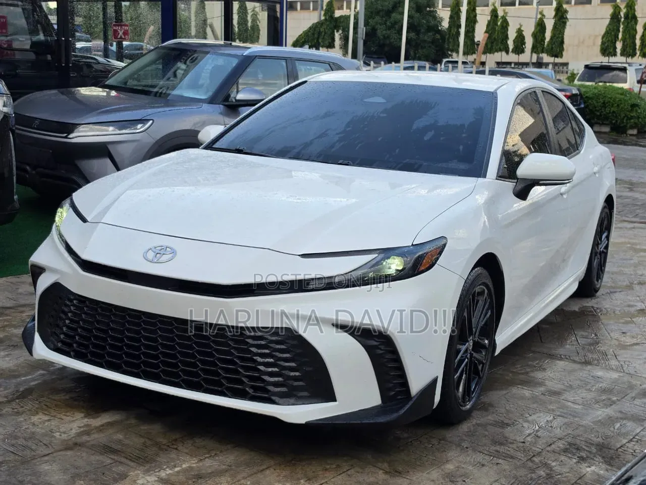 Toyota Camry 2024 White
