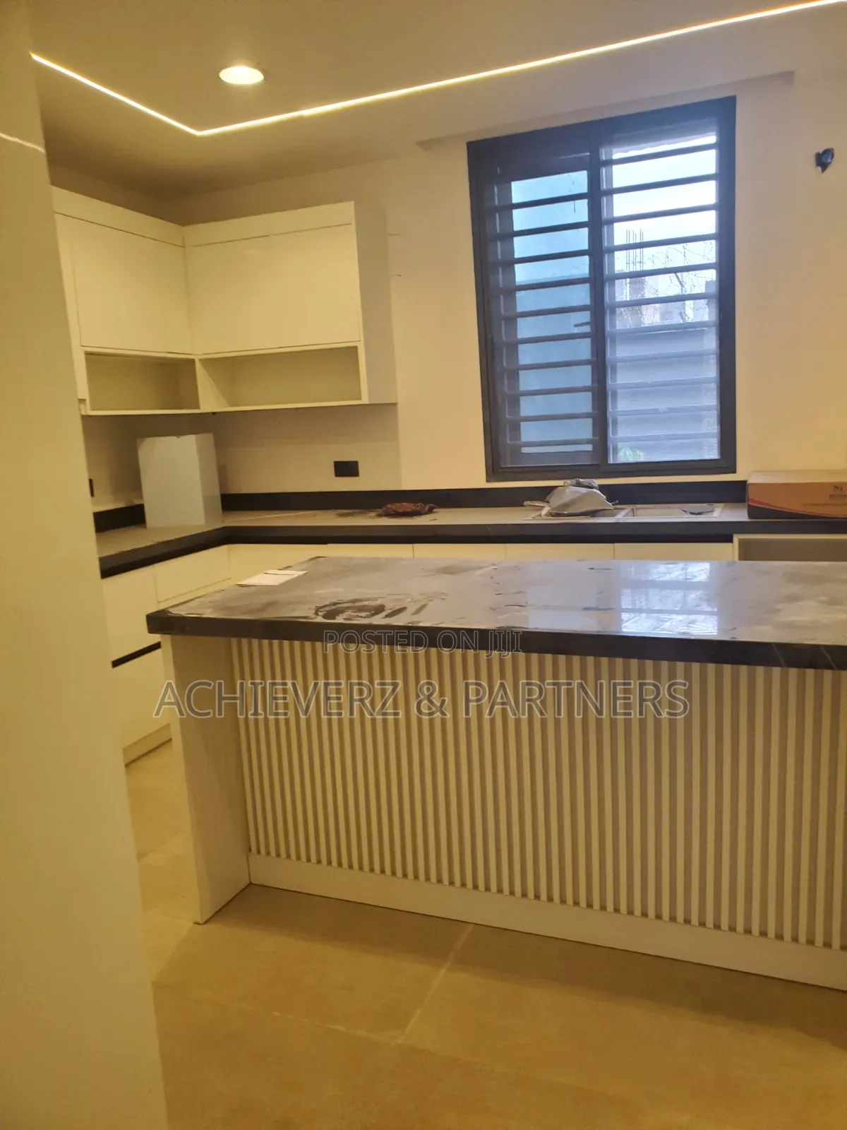 3bdrm Block of Flats in Jahi for sale