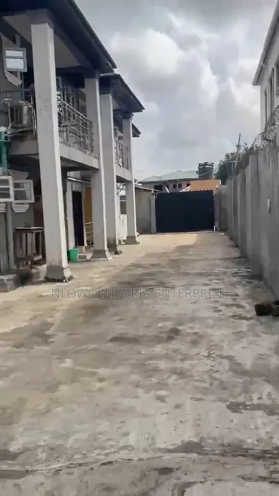 2bdrm Block of Flats in Oyeshina Estate, Abule Egba for sale