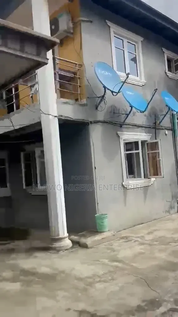 2bdrm Block of Flats in Oyeshina Estate, Abule Egba for sale