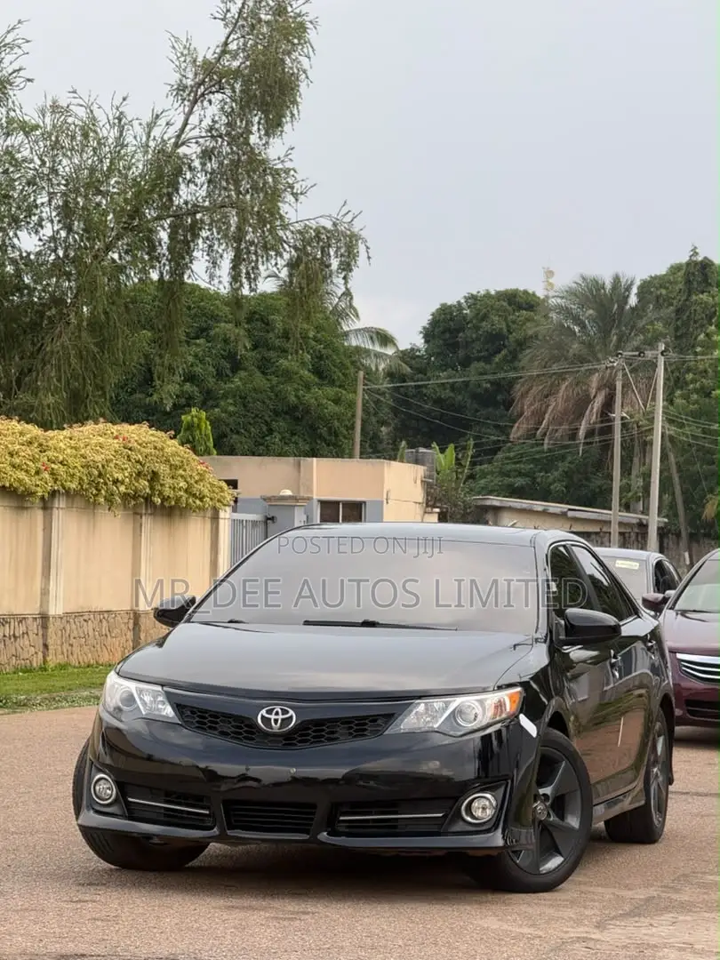 Toyota Camry 2013 Black