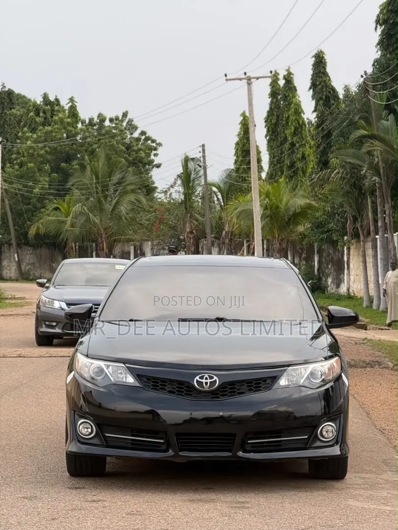 Toyota Camry 2013 Black