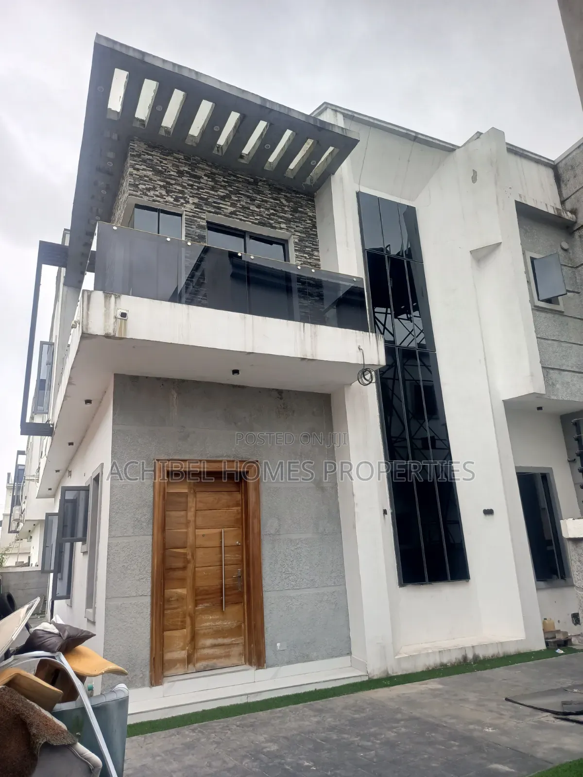 4bdrm Duplex in Near Prime Waters, Lekki Phase 1 for rent