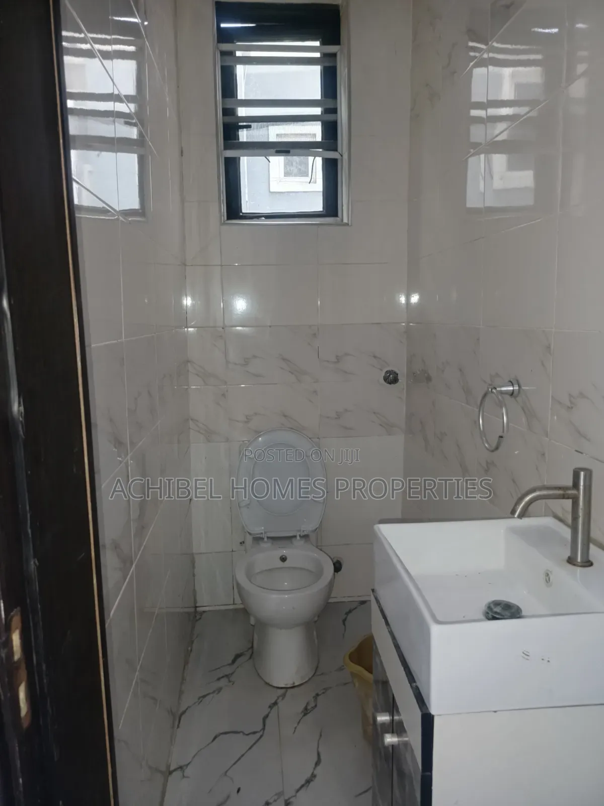 4bdrm Duplex in Off Freedom Way, Lekki Phase 1 for rent