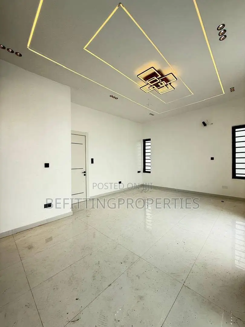 4bdrm Duplex in Ajah for sale