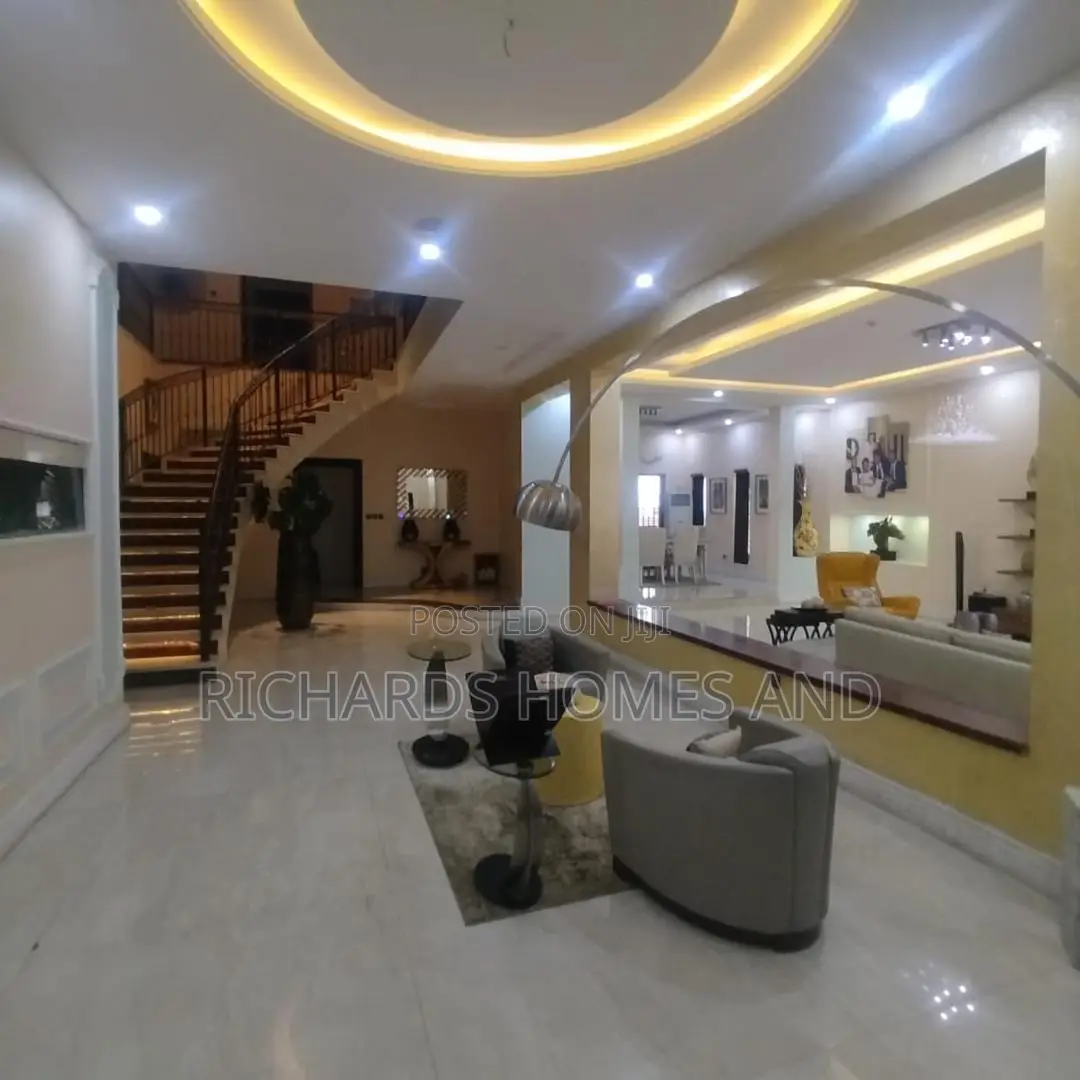 6bdrm Duplex in Pinnock Beach, Osapa london for sale