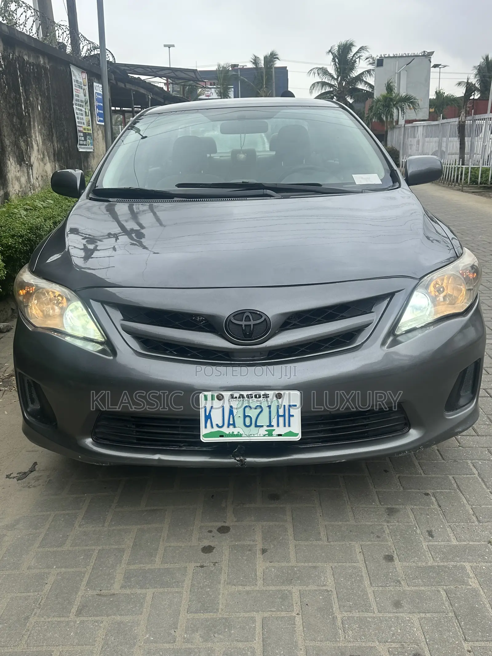 Toyota Corolla 2012 Gray