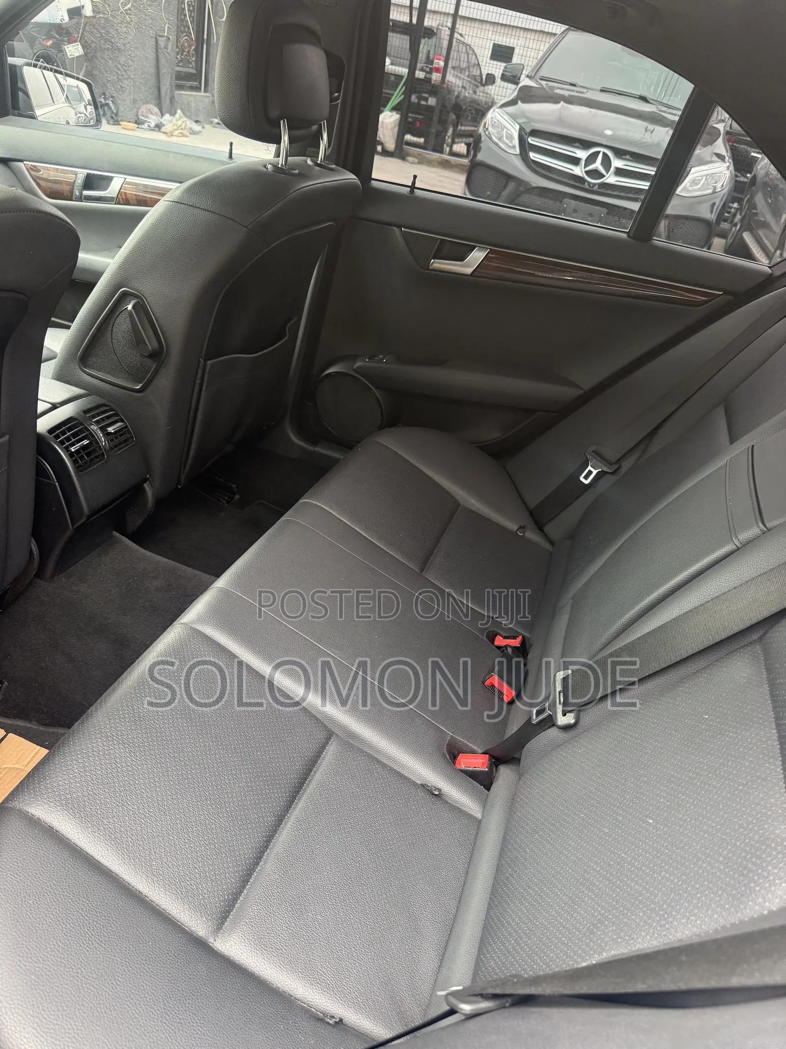 Mercedes-Benz C300 2014 Black
