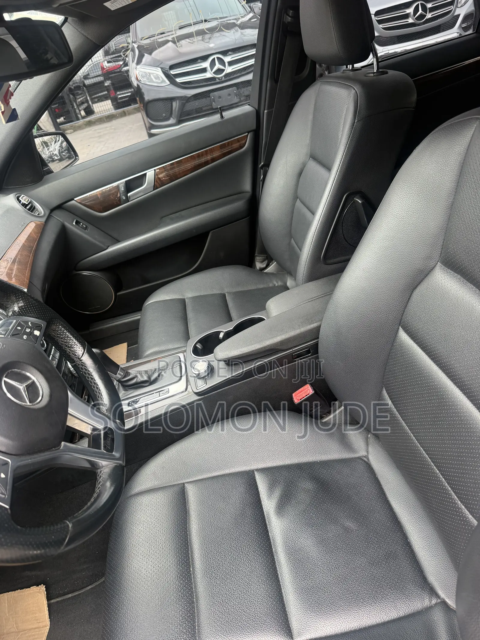 Mercedes-Benz C300 2014 Black