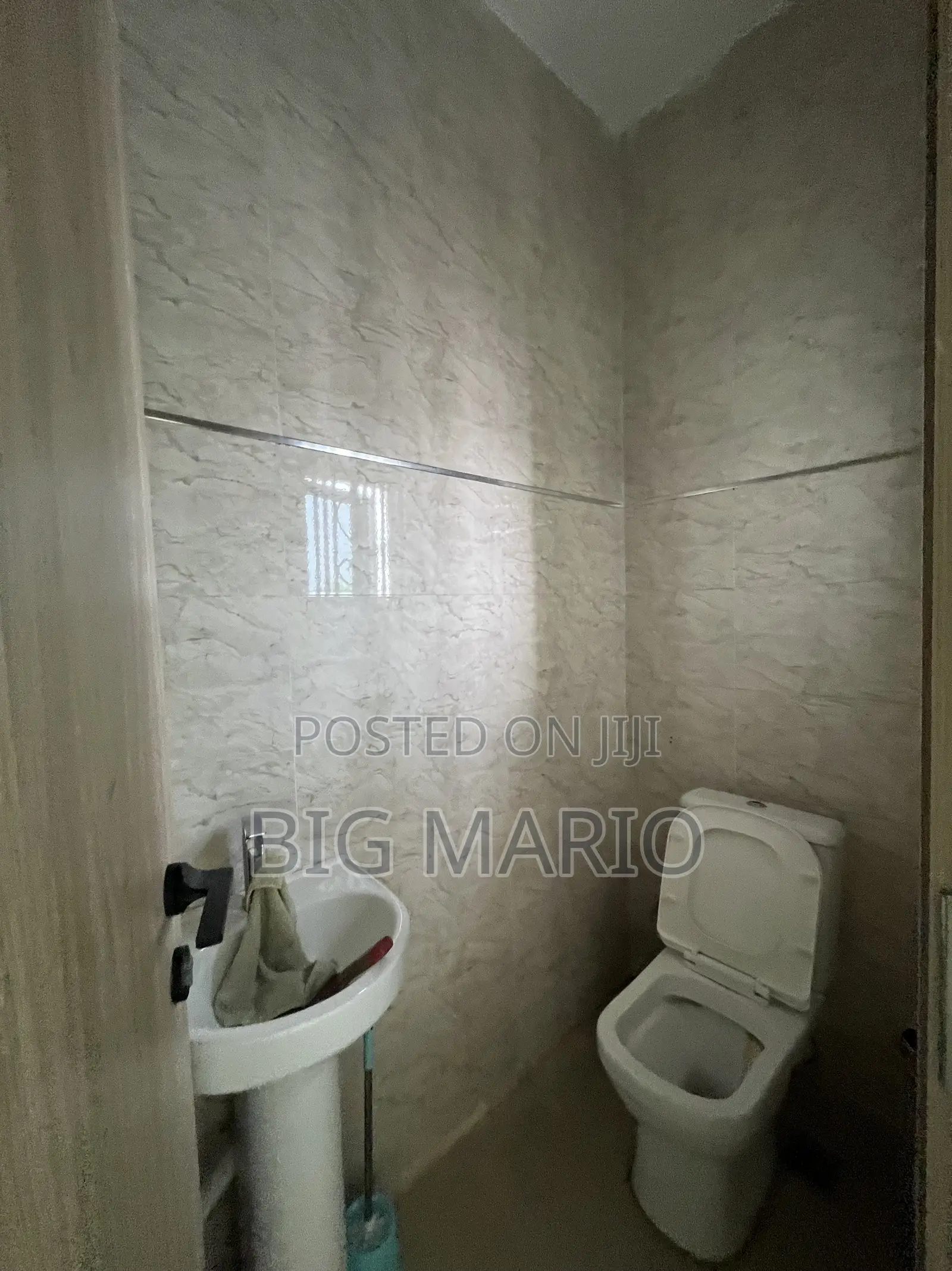 2bdrm Block of Flats in Guzape for rent