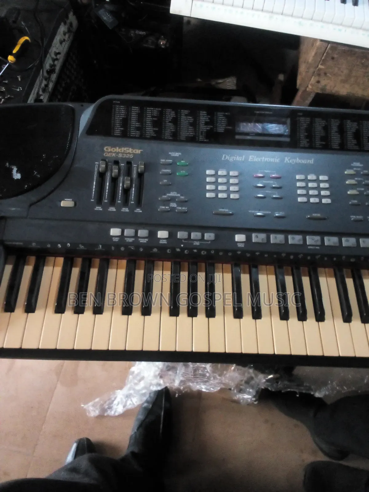 Uk-Used Goldstar GEEK-S325 Electronic Keyboard