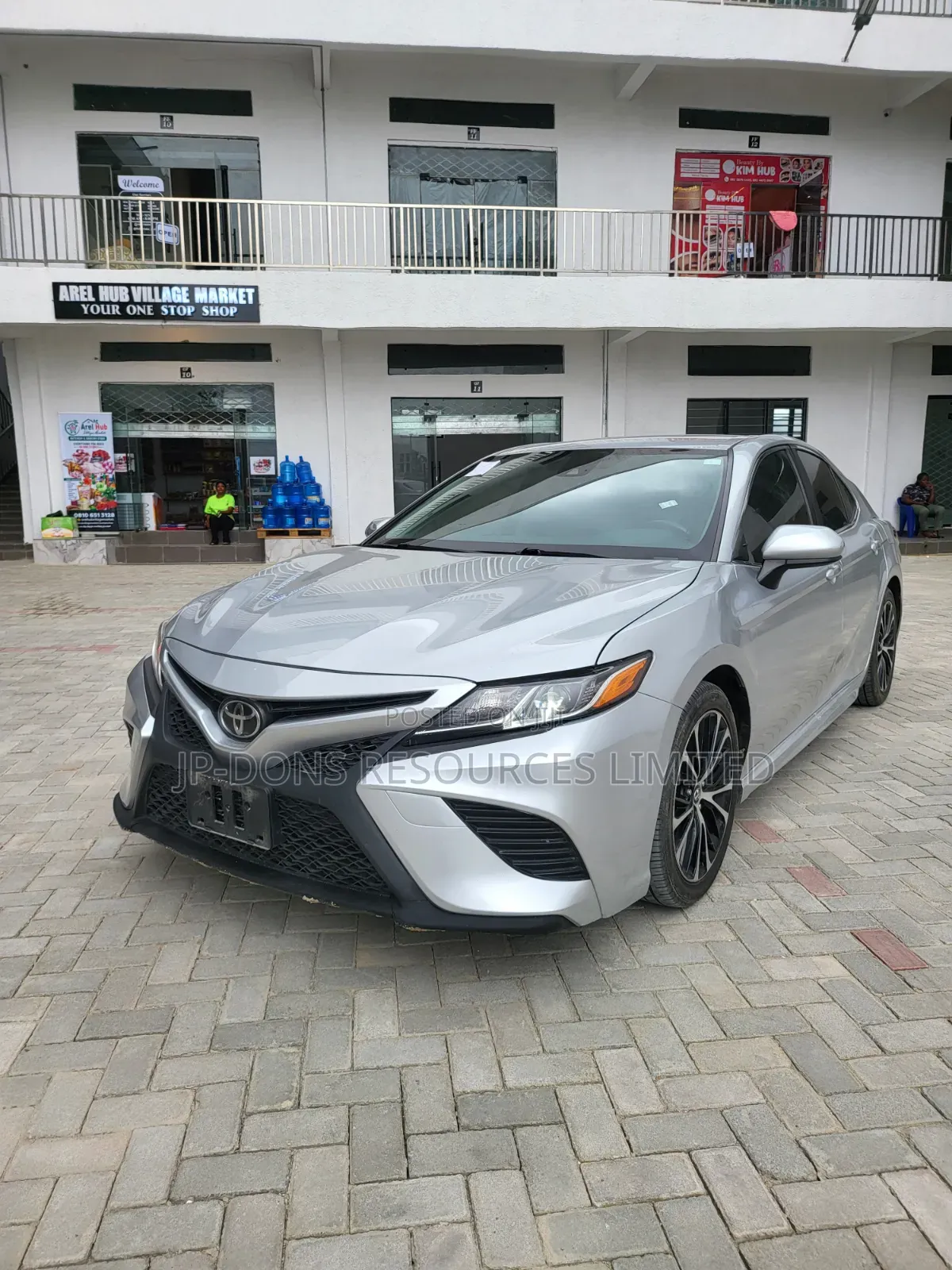 Toyota Camry 2018 Silver