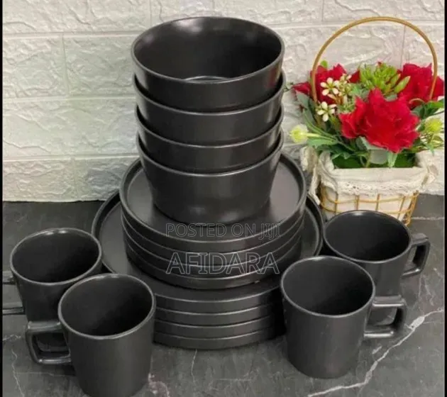 Complete 16-Piece Dinner Set