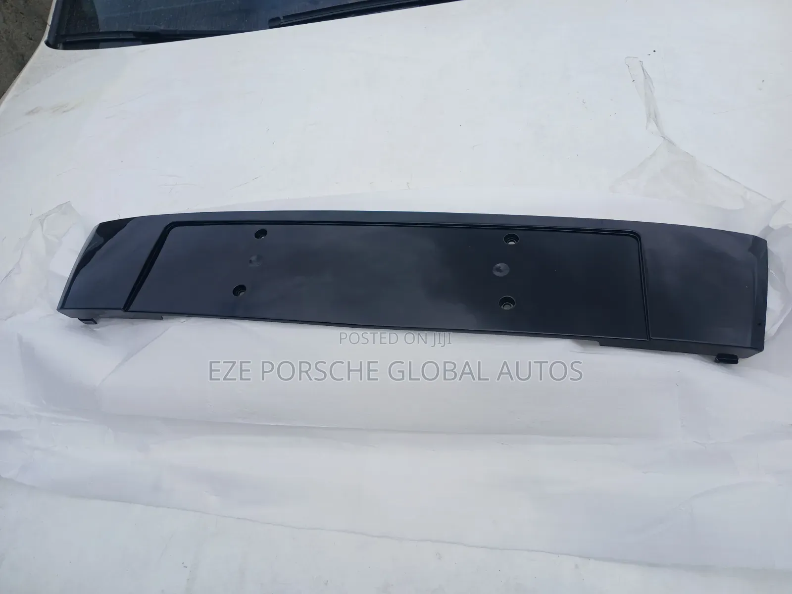Plate Number Seating Audi Q7