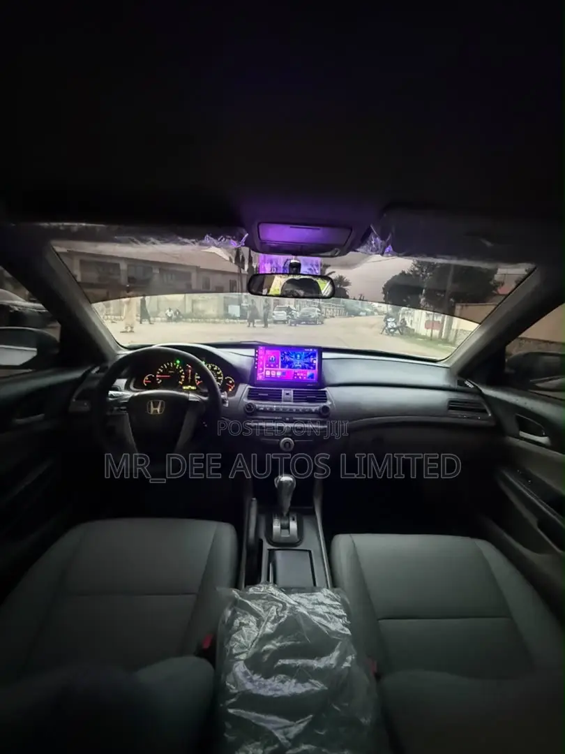 Honda Accord 2010 Silver