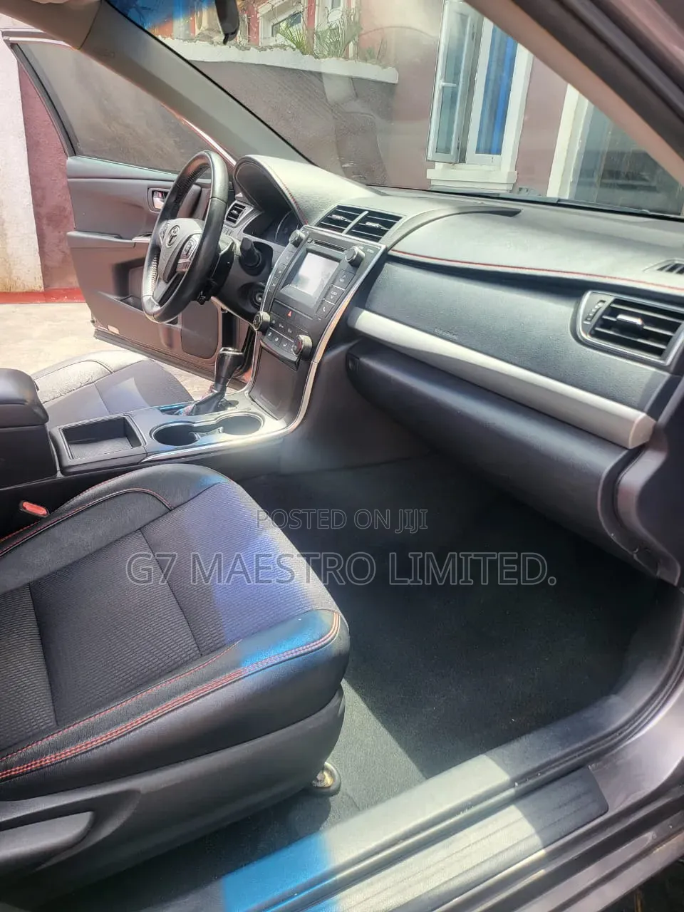 Toyota Camry SE 4dr Sedan (2.5L 4cyl 6A) 2017 Gray