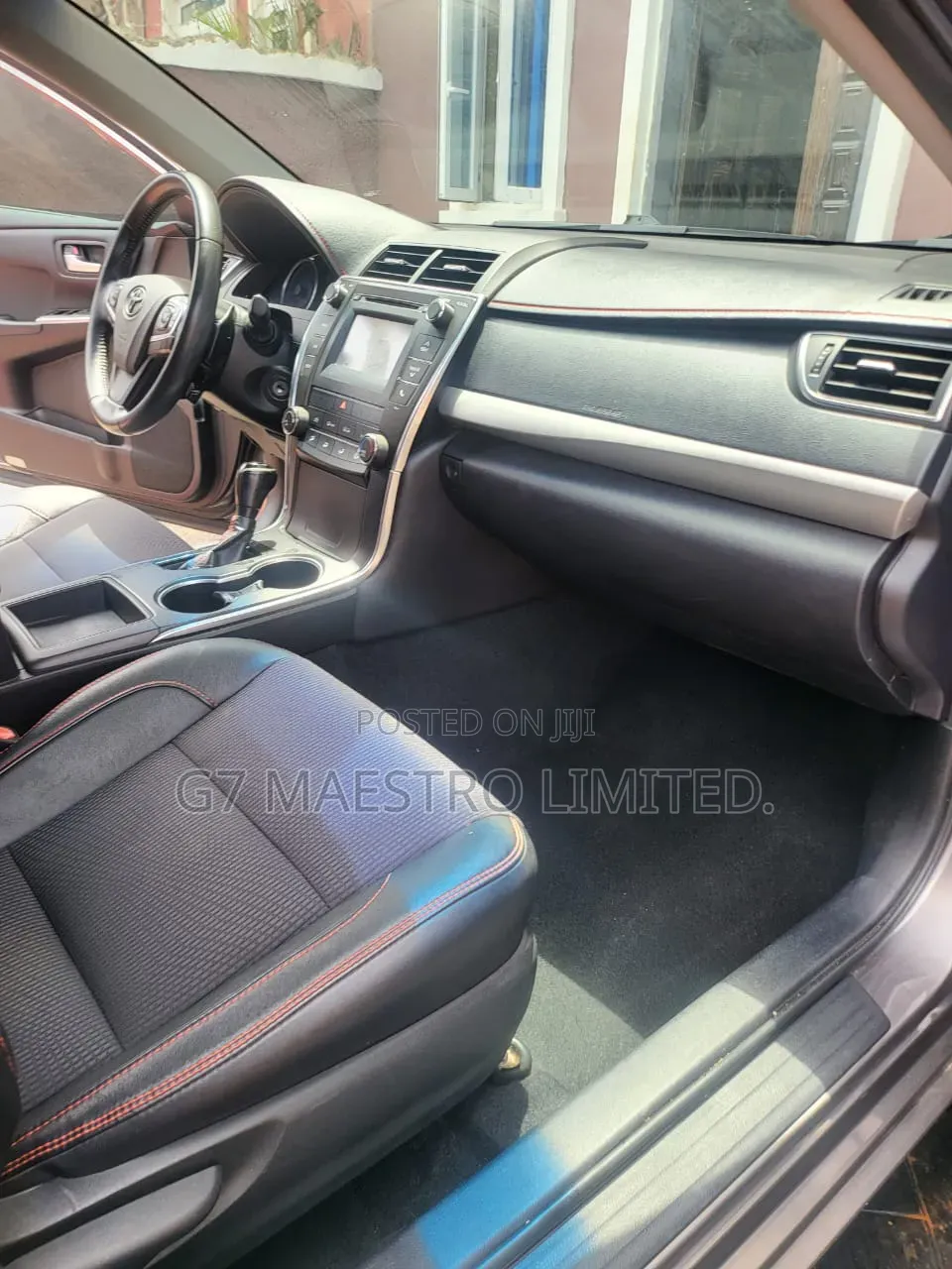 Toyota Camry SE 4dr Sedan (2.5L 4cyl 6A) 2017 Gray