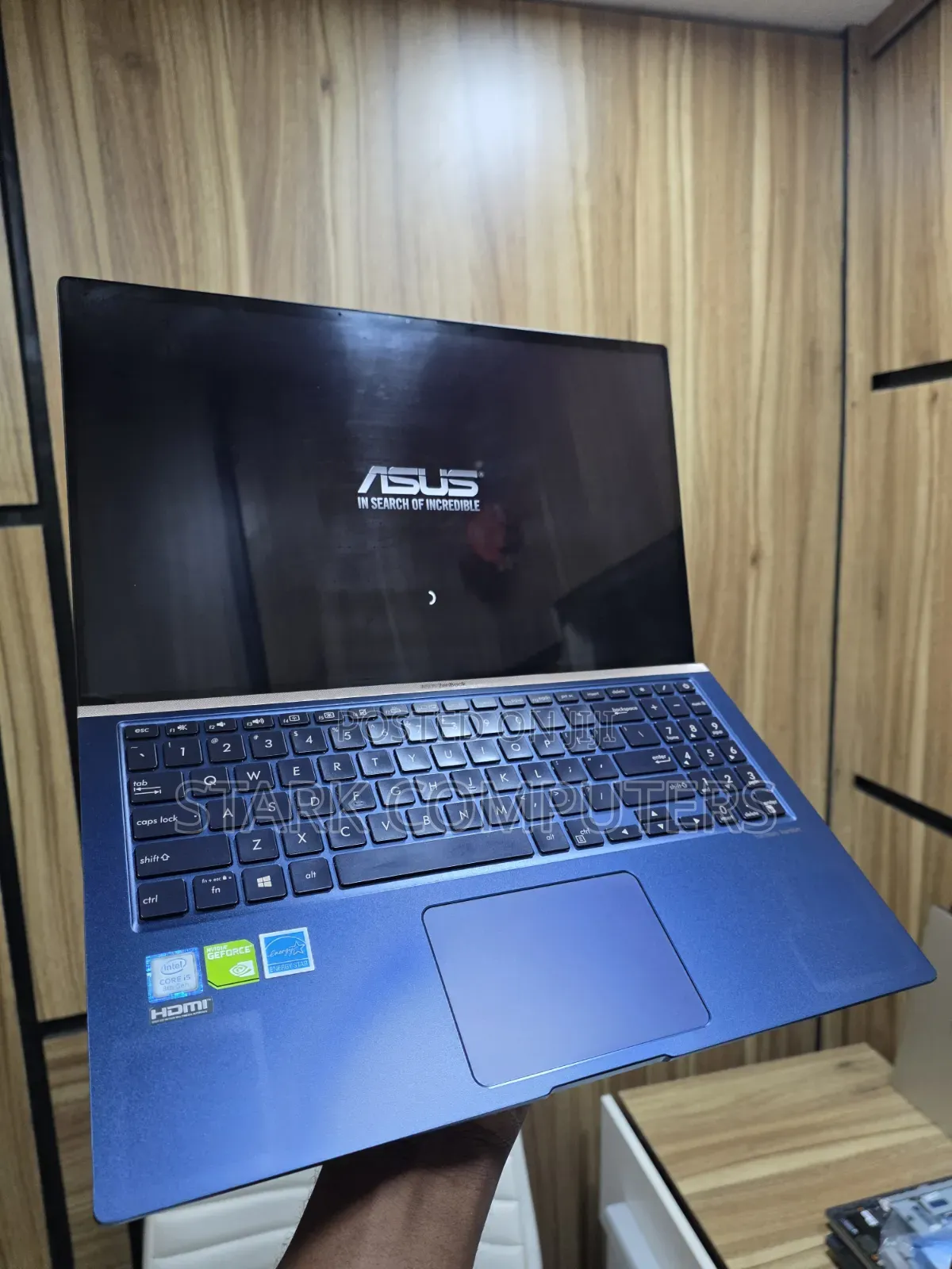 Laptop Asus ZenBook UX510UW 8GB Intel Core i5 SSD 256GB