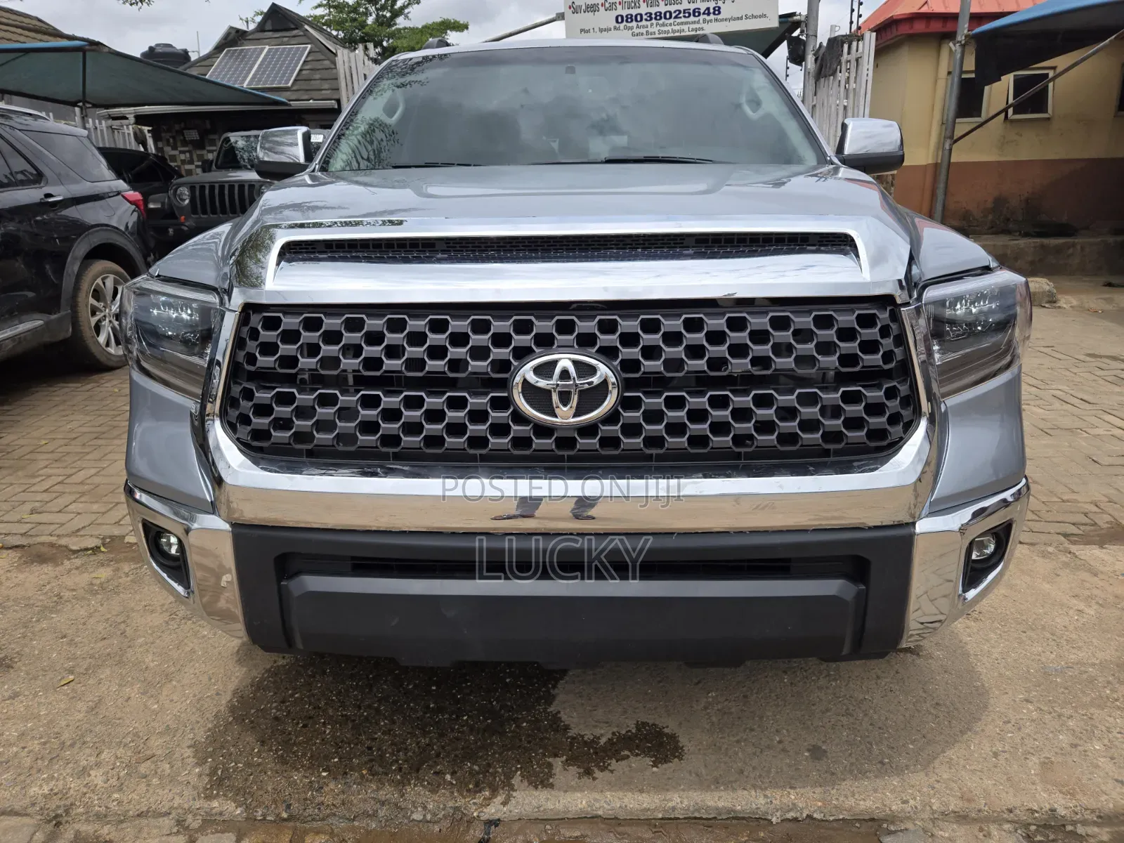 Toyota Sequoia 2014 Silver