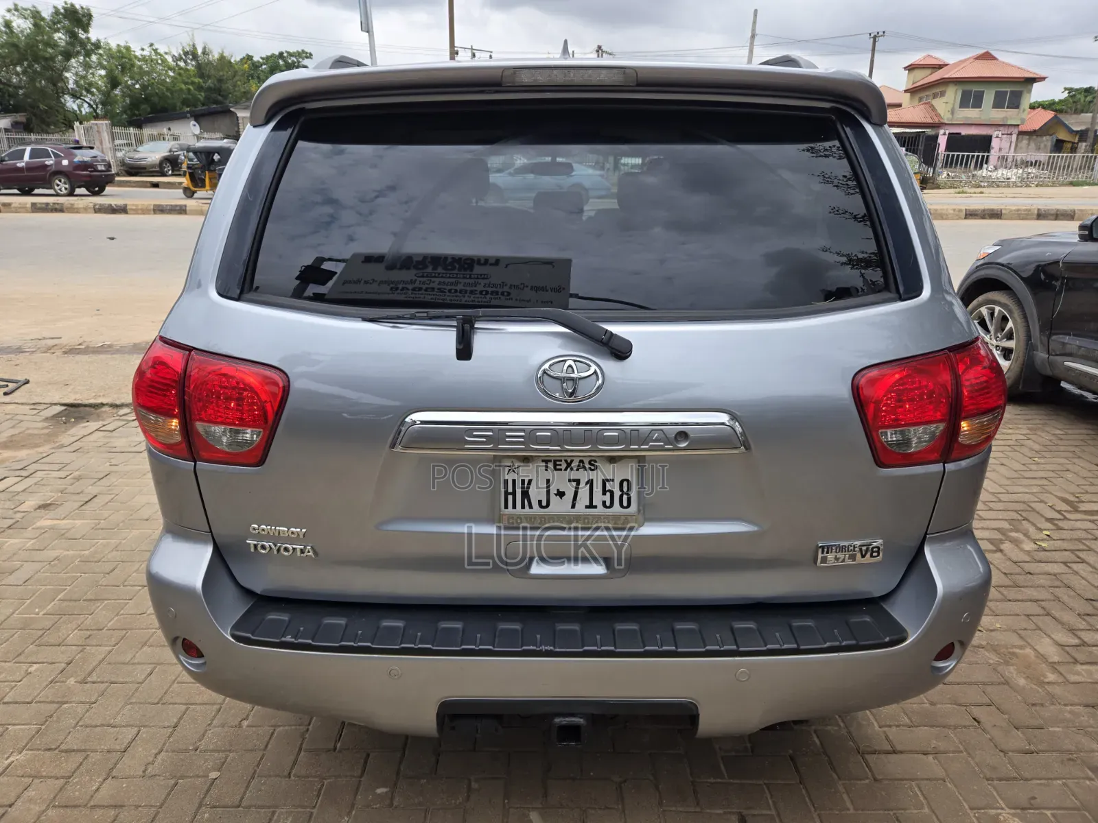 Toyota Sequoia 2014 Silver