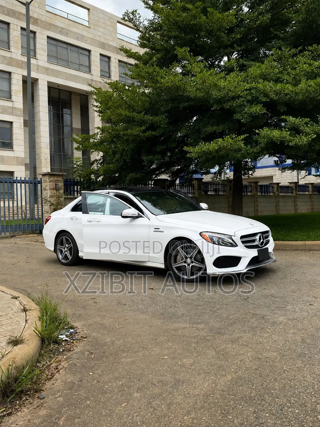 Mercedes-Benz C400 2016 White