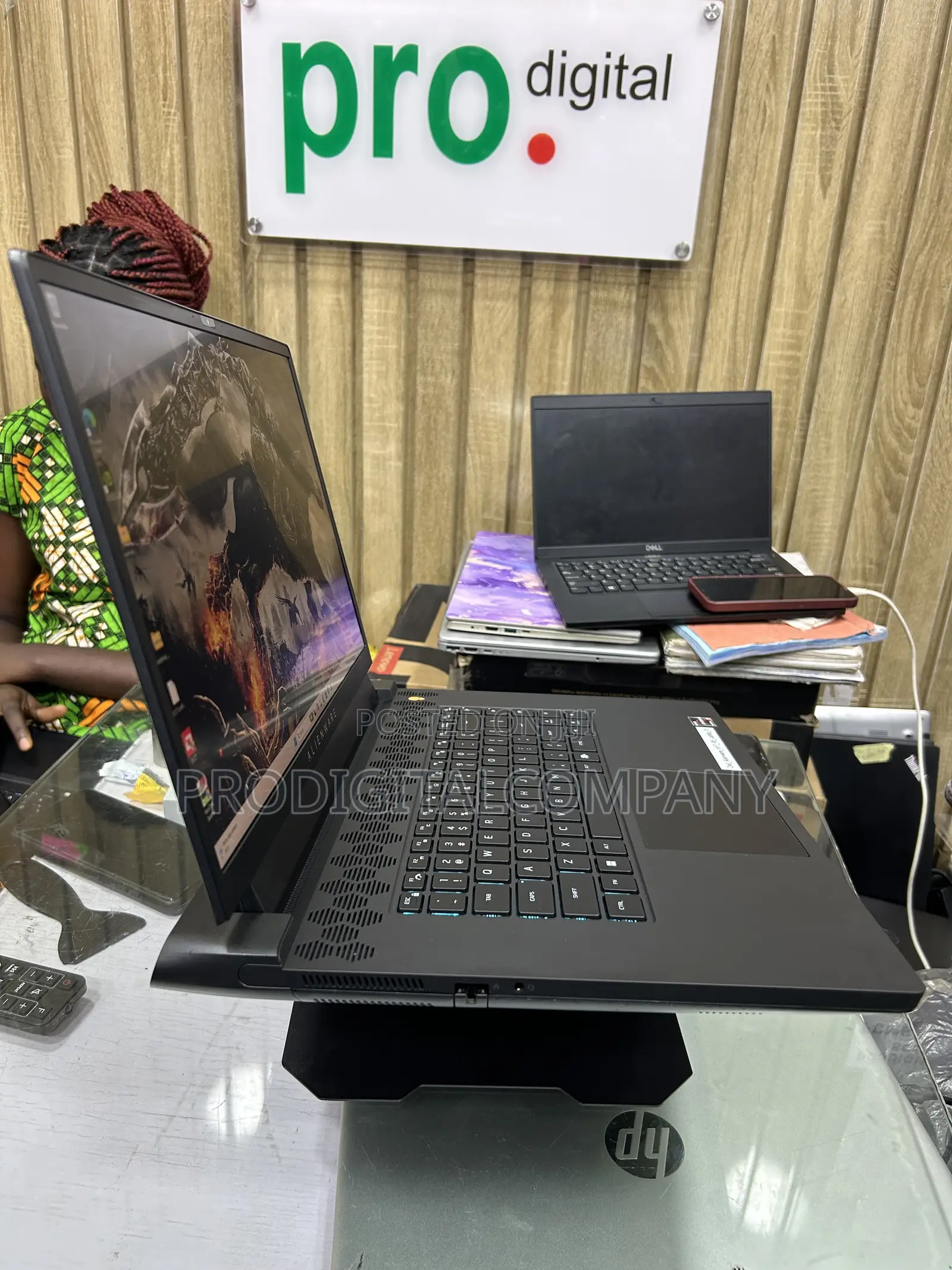 Laptop Alienware m17 R5 16GB AMD Ryzen 7 SSD 512GB