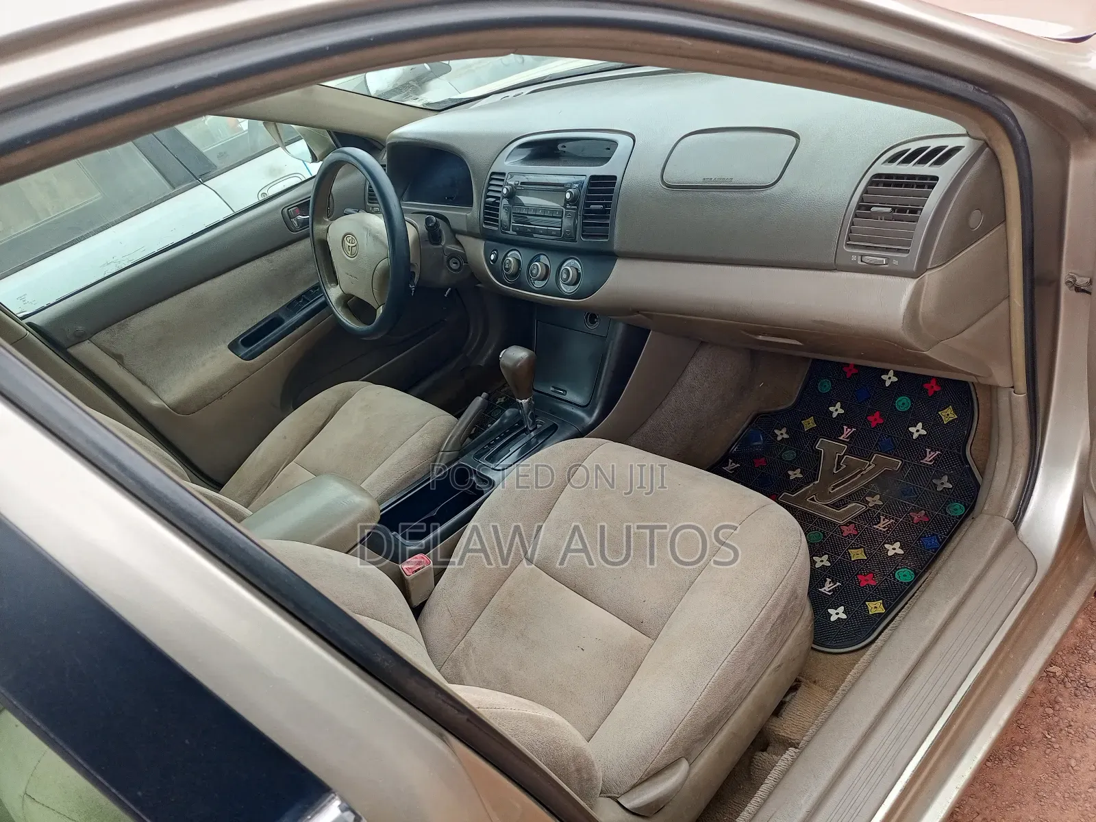 Toyota Camry 2005 Gold