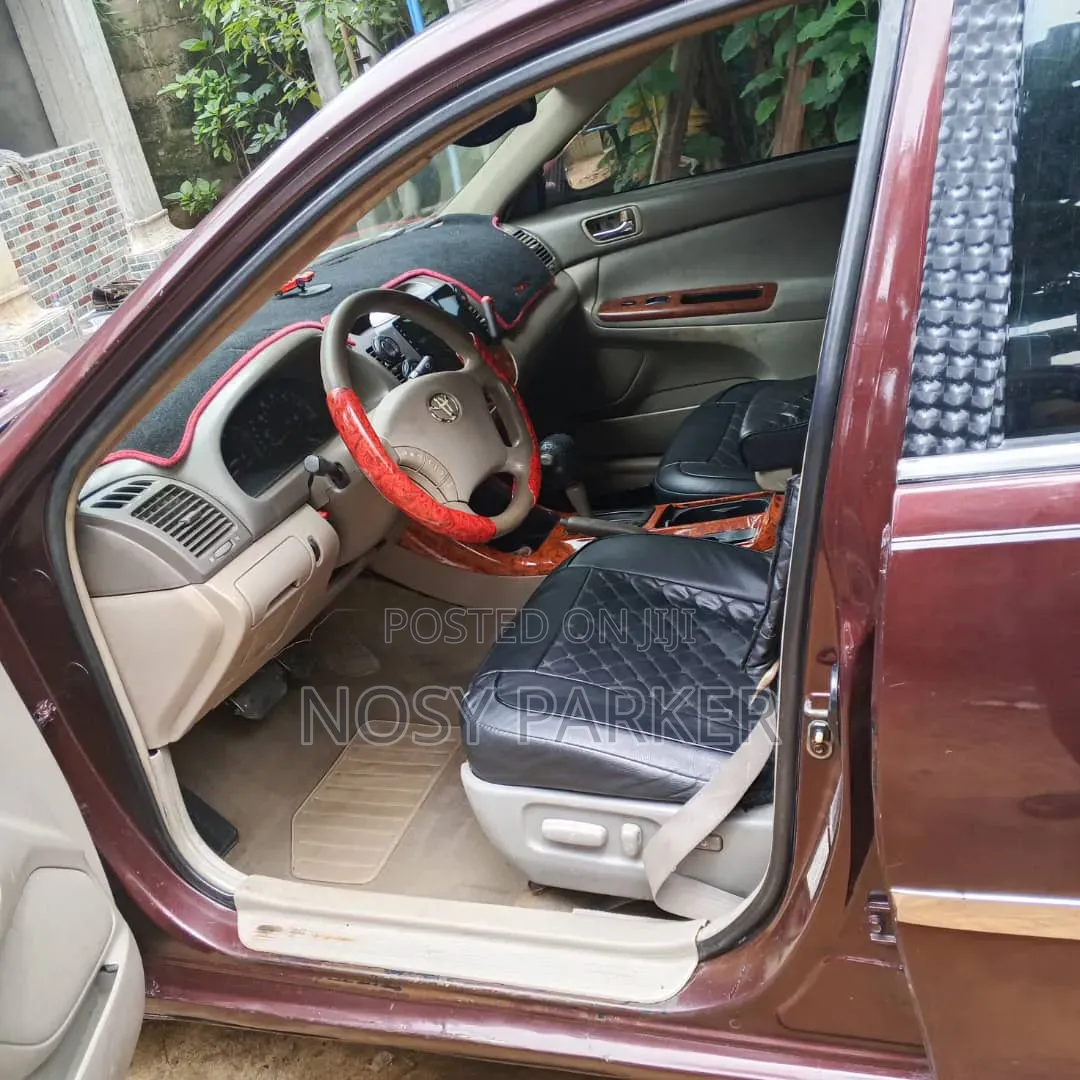 Toyota Camry 2005 Red