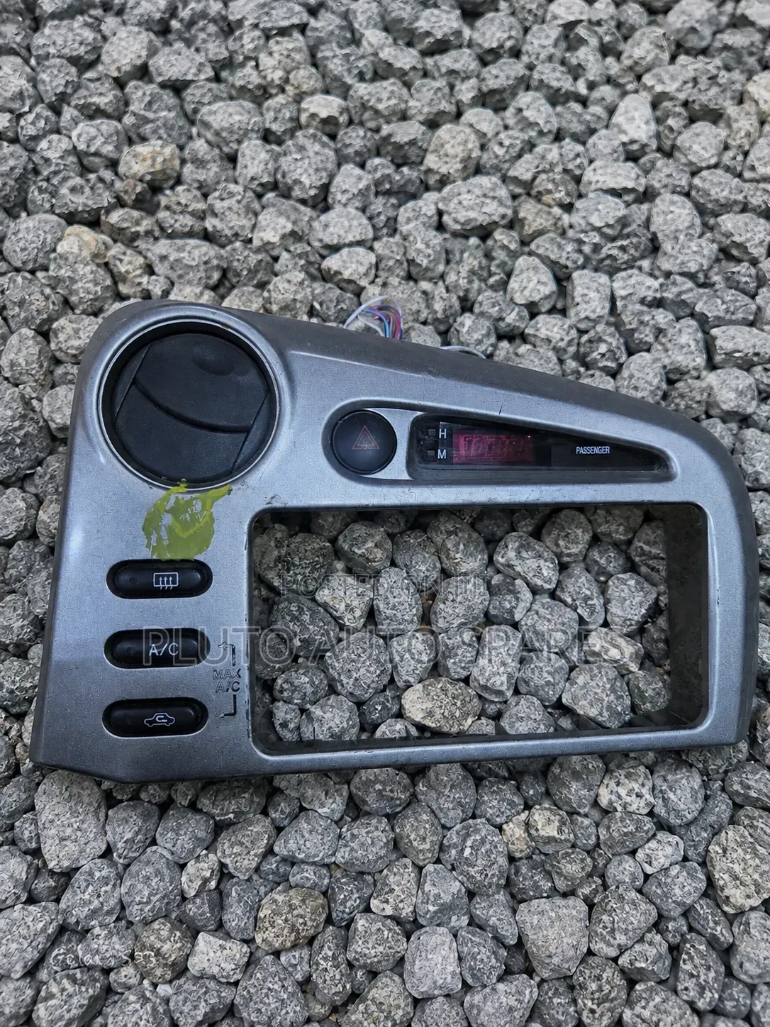 Toyota Matrix 2005–2006 AC Vent