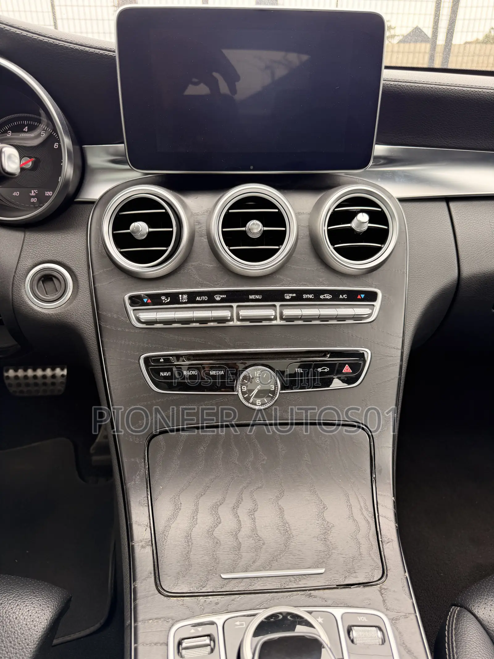 Mercedes-Benz C400 4Matic AWD Sedan (3.0L V6 7A) 2015 Black
