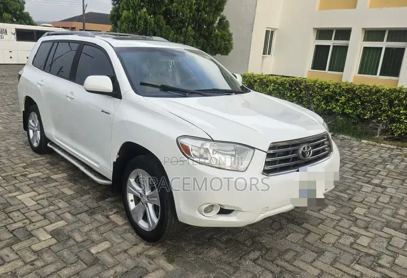 Toyota Highlander Sport 2009 White