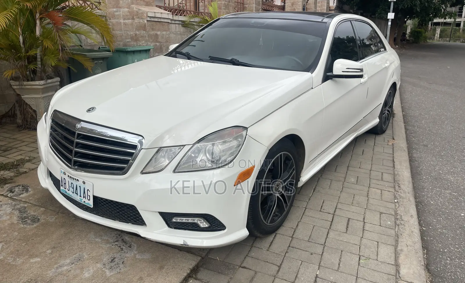Mercedes-Benz E350 Base 4Matic Sedan AWD (3.5L 6cyl 7A) 2011 White