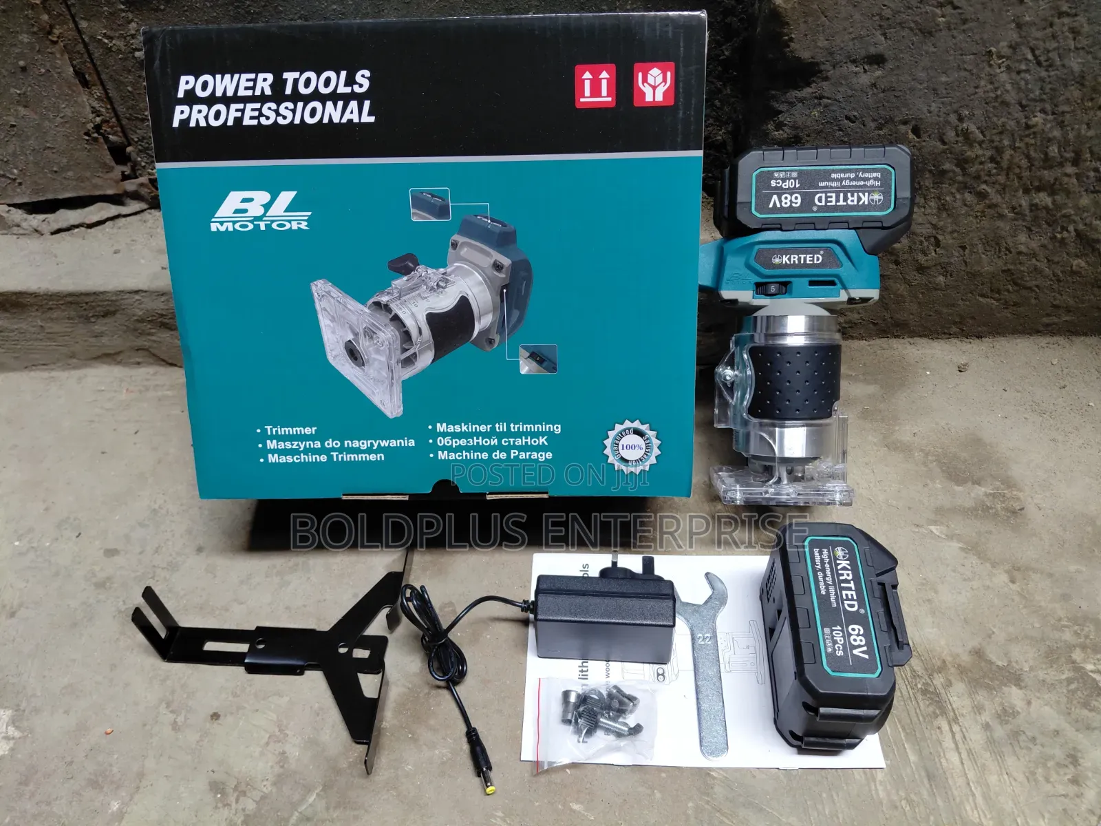 68 Volt Rechargable Wood Trimmer Maching