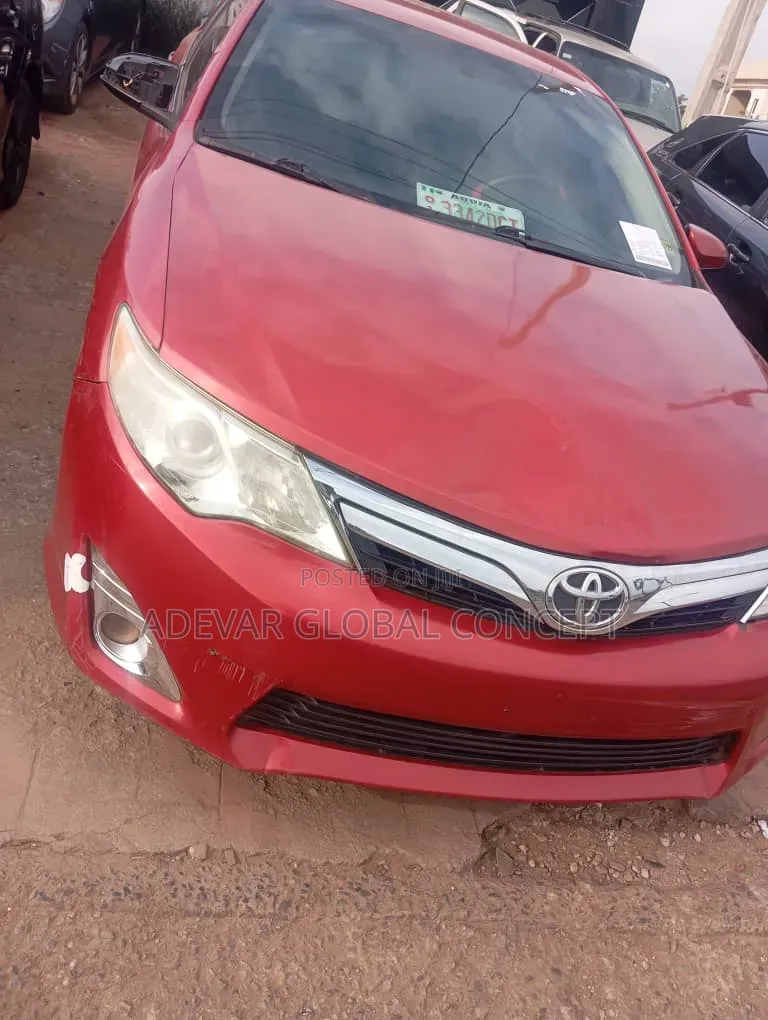 Toyota Camry 2014 Red