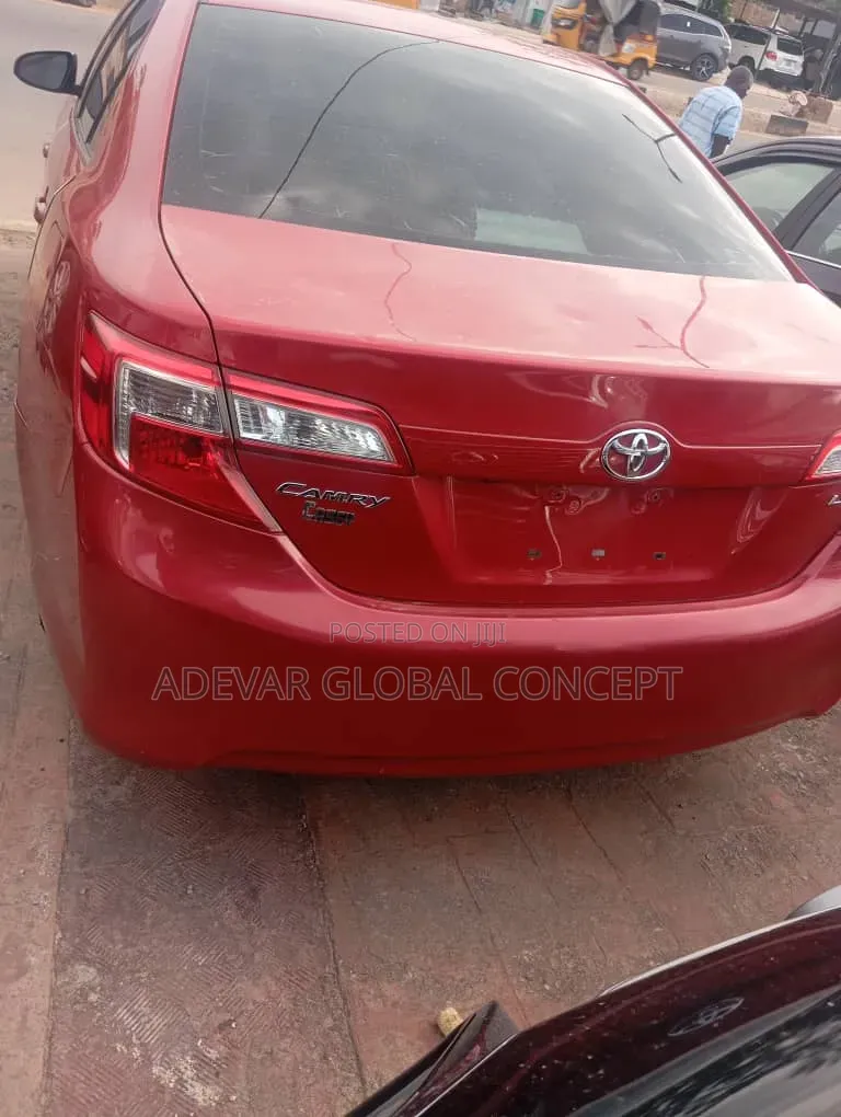 Toyota Camry 2014 Red