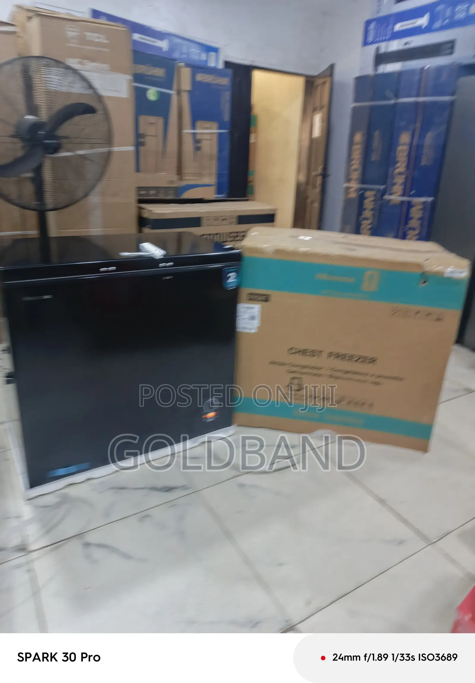 Hisense FC-250SH 189L Deep Freezer – Spacious Reliable